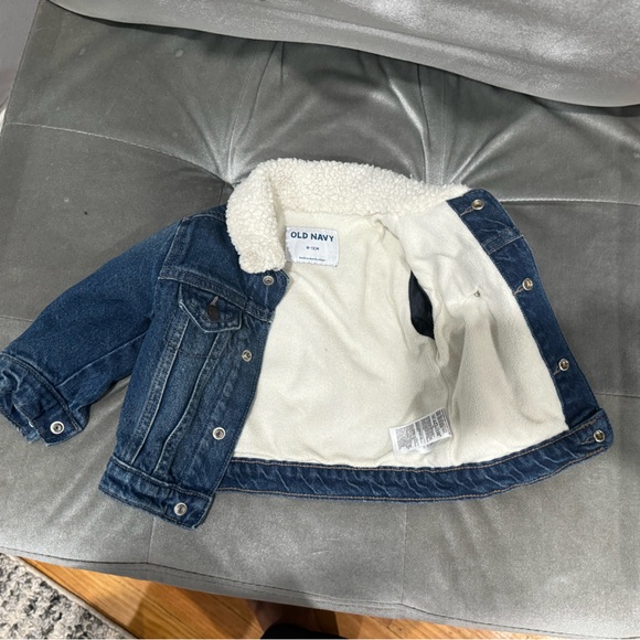 Old Navy Sherpa denim jacket - Picture 2 of 4